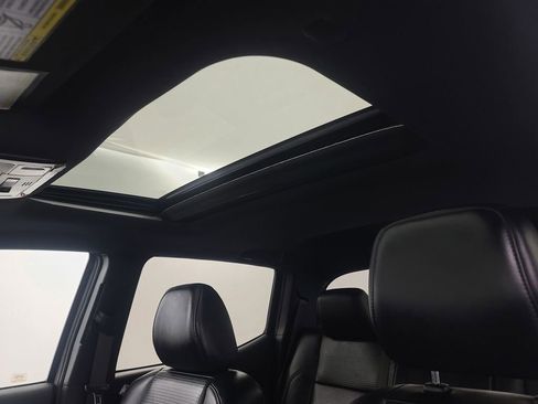 Used 2020 Toyota Tacoma TRD Sport image 41