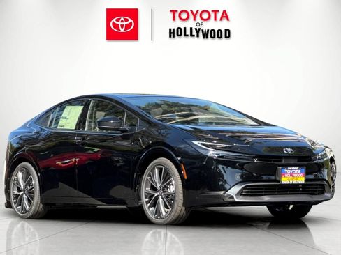 New 2027 Toyota Prius XLE FWD image 1