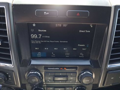 Used 2017 Ford F150 XLT w/ Equipment Group 302A Luxury AWD/4WD image 12