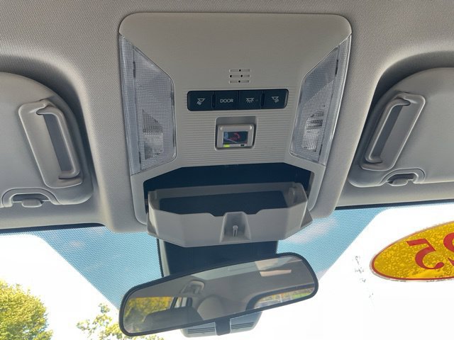 Used 2025 Toyota RAV4 XLE AWD/4WD image 34