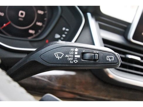 Used 2019 Audi Q5 2.0T Premium Plus w/ Premium Plus Package AWD/4WD image 21