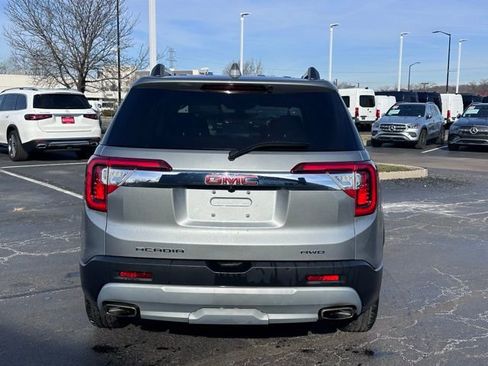 Used 2023 GMC Acadia SLE w/ Driver Convenience Package image 8