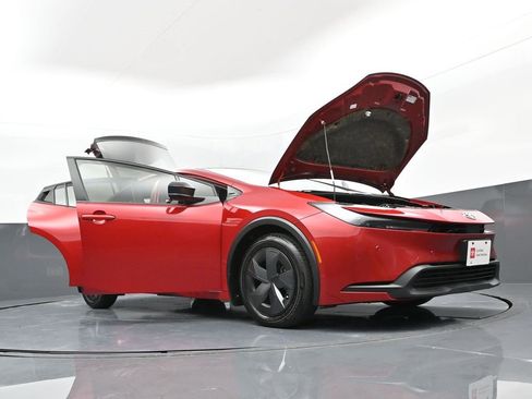 Used 2024 Toyota Prius LE image 46