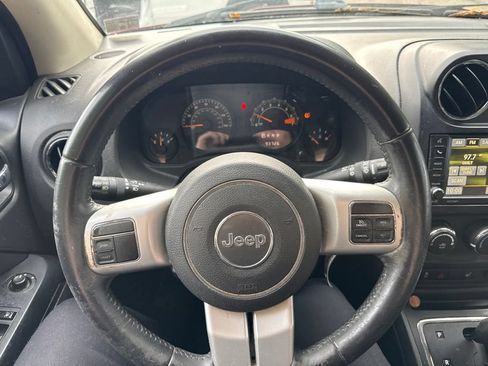Used 2017 Jeep Compass Sport w/ Power Value Group AWD/4WD image 8