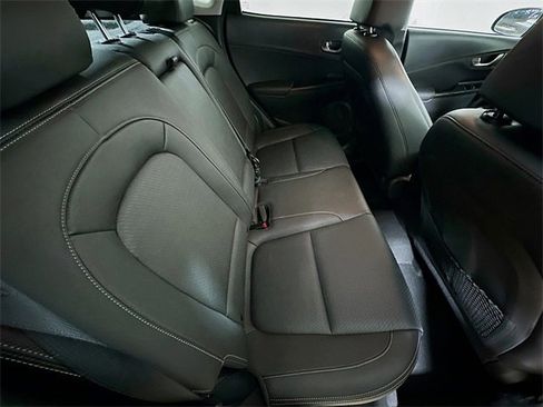 Used 2021 Hyundai Kona Limited image 26