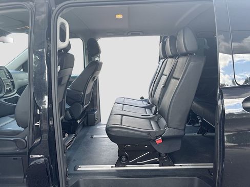 Used 2023 Mercedes-Benz Metris Passenger image 35