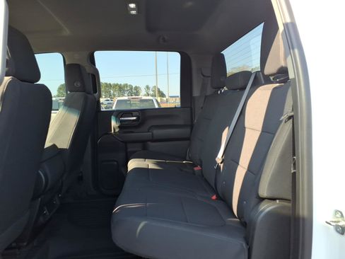 Used 2022 Chevrolet Silverado 2500 Custom w/ Custom Value Package image 22