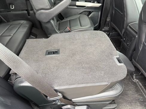 Used 2023 Ford Explorer XLT w/ Equipment Group 202A image 27