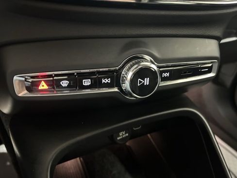 Certified 2024 Volvo XC40 Recharge Ultimate w/ Protection Package Premier image 27