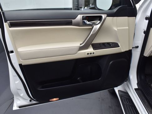 Used 2020 Lexus GX 460 Premium AWD/4WD image 5