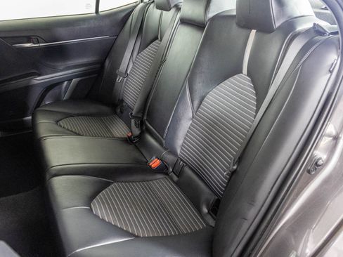 Used 2022 Toyota Camry SE w/ Cold Weather Package FWD image 36