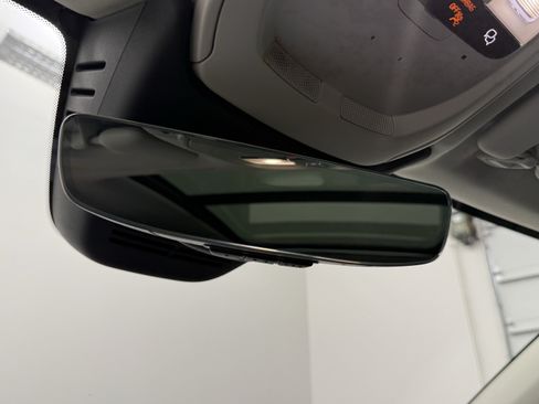 Certified 2025 Volvo XC60 B5 Plus AWD/4WD image 23