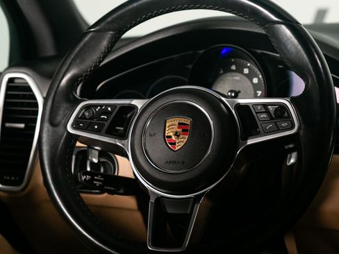 Used 2019 Porsche Cayenne AWD/4WD image 37