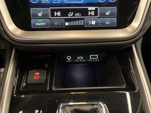 Certified 2025 Subaru Legacy Premium image 30