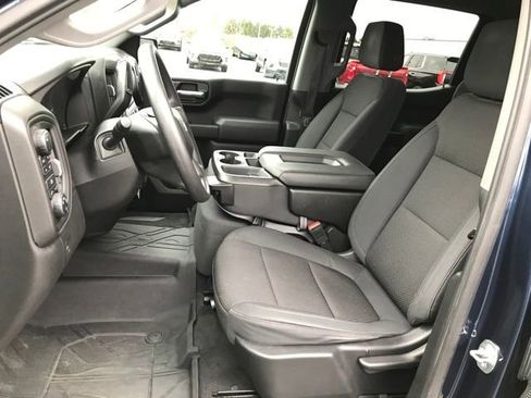 Used 2020 Chevrolet Silverado 1500 Custom w/ Custom Value Package image 14