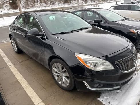 Used 2017 Buick Regal image 3