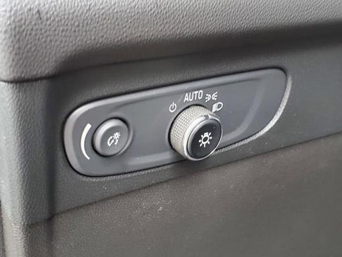 Certified 2023 Buick Envision Preferred image 11