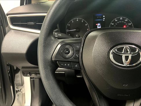 Used 2023 Toyota Corolla LE image 22