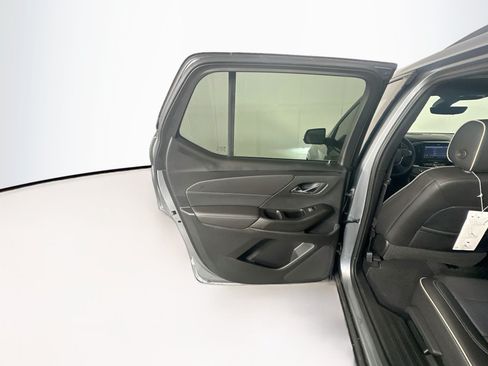 Used 2023 Chevrolet Traverse Premier w/ Redline Edition AWD/4WD image 27