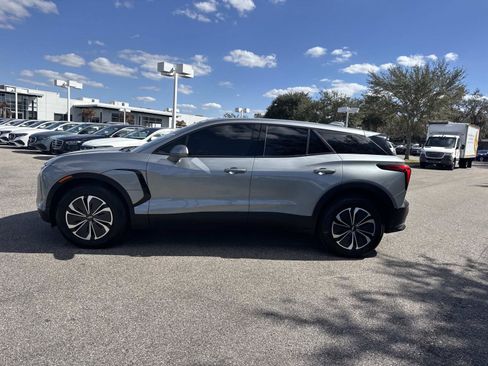 Used 2025 Chevrolet Blazer EV LT image 6