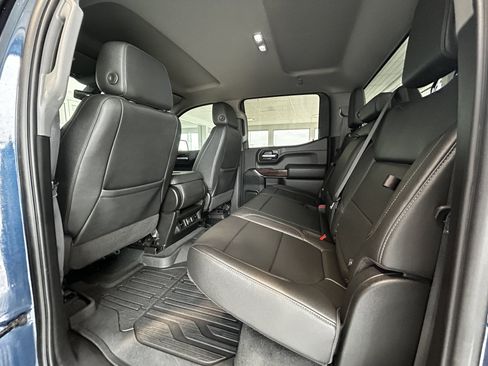 Used 2021 GMC Sierra 1500 SLT w/ Driver Alert Package I AWD/4WD image 17