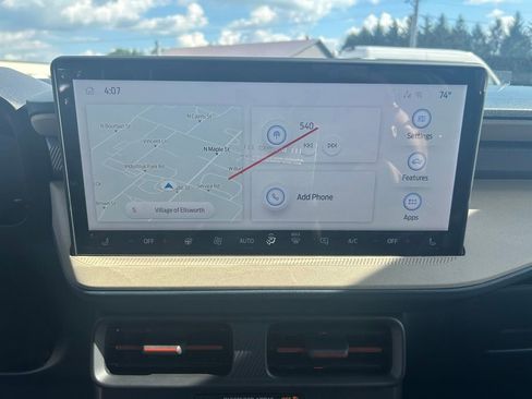 New 2025 Ford Maverick Lariat w/ 4K Tow Package image 16