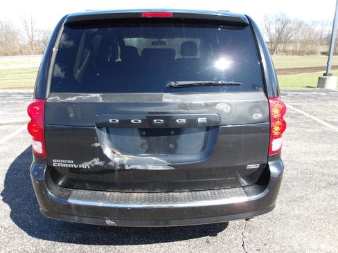 Used 2012 Dodge Grand Caravan SXT FWD image 4
