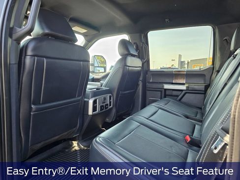 Used 2022 Ford F350 Lariat w/ Black Appearance Package AWD/4WD image 13