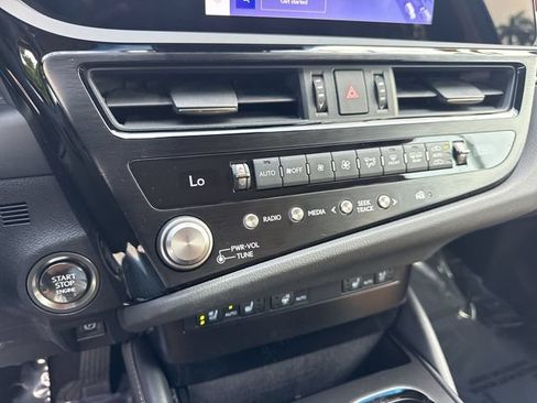 Certified 2025 Lexus ES 350 w/ Premium Package FWD image 19