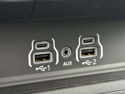 New 2026 RAM 1500 4x4 Crew Cab image 28