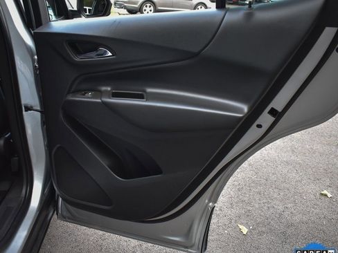 Used 2022 Chevrolet Equinox LT image 22