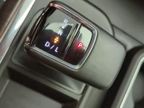 Used 2023 Chevrolet Silverado 1500 LTZ image 19