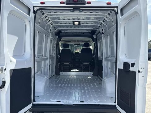 New 2026 RAM ProMaster 2500 w/ Convenience Group image 13