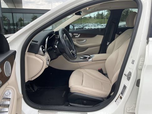 Used 2019 Mercedes-Benz C 300 4MATIC Sedan image 2