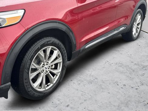 Used 2023 Ford Explorer Limited AWD/4WD image 18