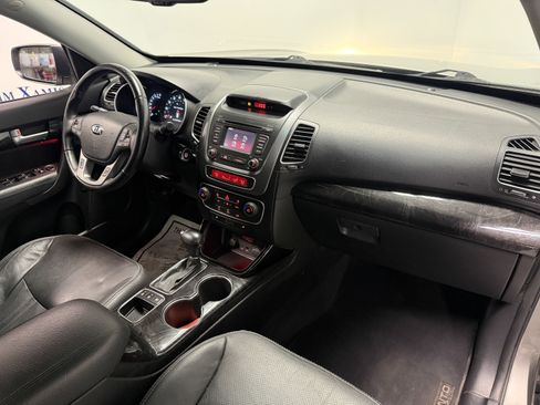 Used 2015 Kia Sorento EX FWD image 18
