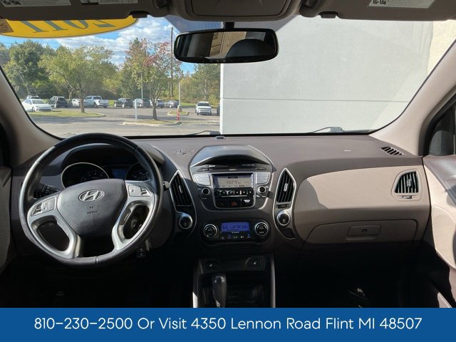 Used 2011 Hyundai Tucson Limited AWD/4WD image 2