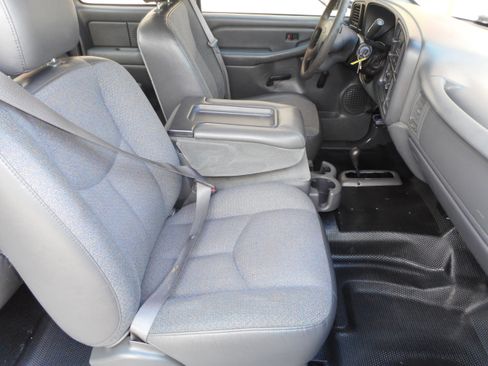 Used 2003 Chevrolet Silverado 2500 4x4 Extended Cab image 34