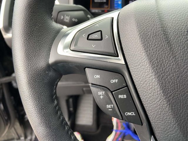 Used 2023 Ford Edge Titanium AWD/4WD image 31