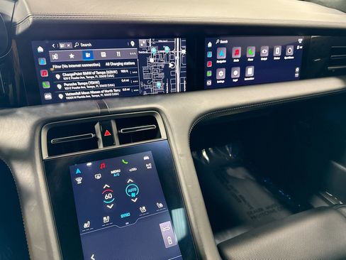 Certified 2022 Porsche Taycan Turbo S image 30