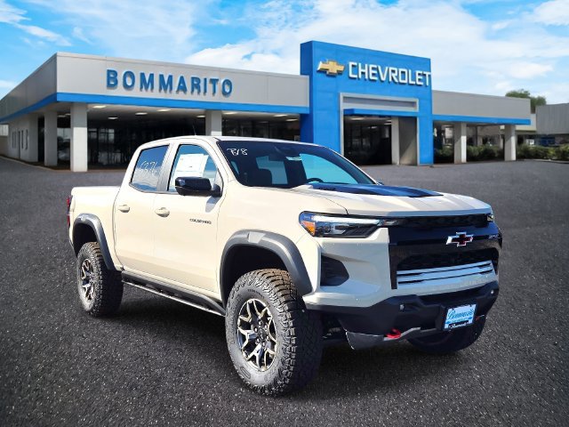 New 2026 Chevrolet Colorado ZR2 w/ Technology Package AWD/4WD image 7