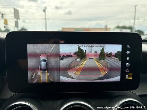 Used 2020 Mercedes-Benz GLC 300 4MATIC Coupe image 27