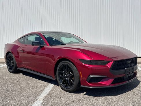Used 2025 Ford Mustang Premium RWD image 10