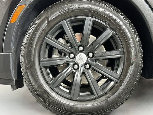 Used 2020 Cadillac XT4 Premium Luxury image 11