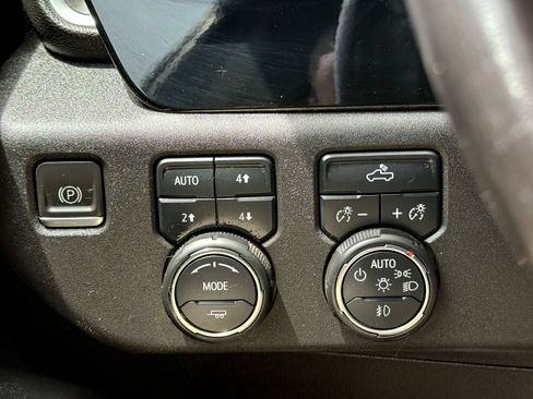 Used 2023 Chevrolet Silverado 1500 RST AWD/4WD image 29