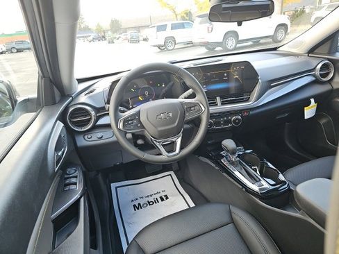 New 2026 Chevrolet Trax ACTIV w/ Sunroof Package image 28