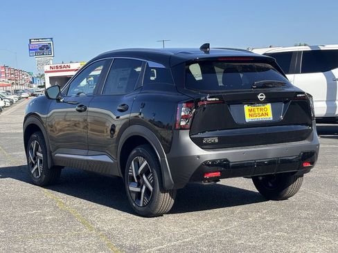New 2026 Nissan Kicks SV image 2
