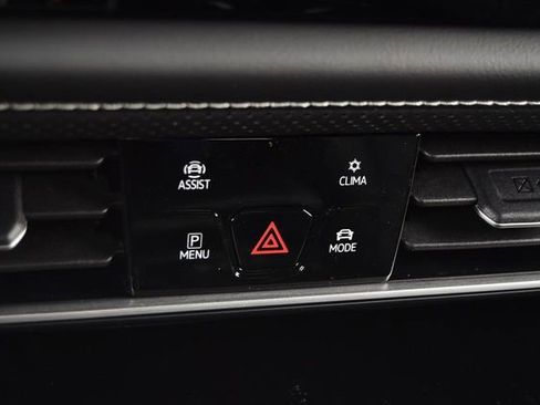 New 2026 Volkswagen Atlas Cross Sport SE image 15