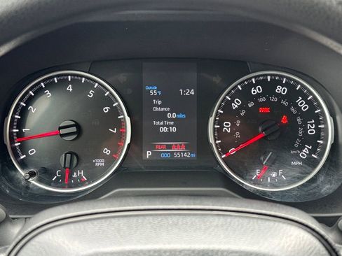 Used 2022 Toyota RAV4 LE image 26