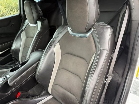 Used 2019 Chevrolet Camaro SS RWD image 38